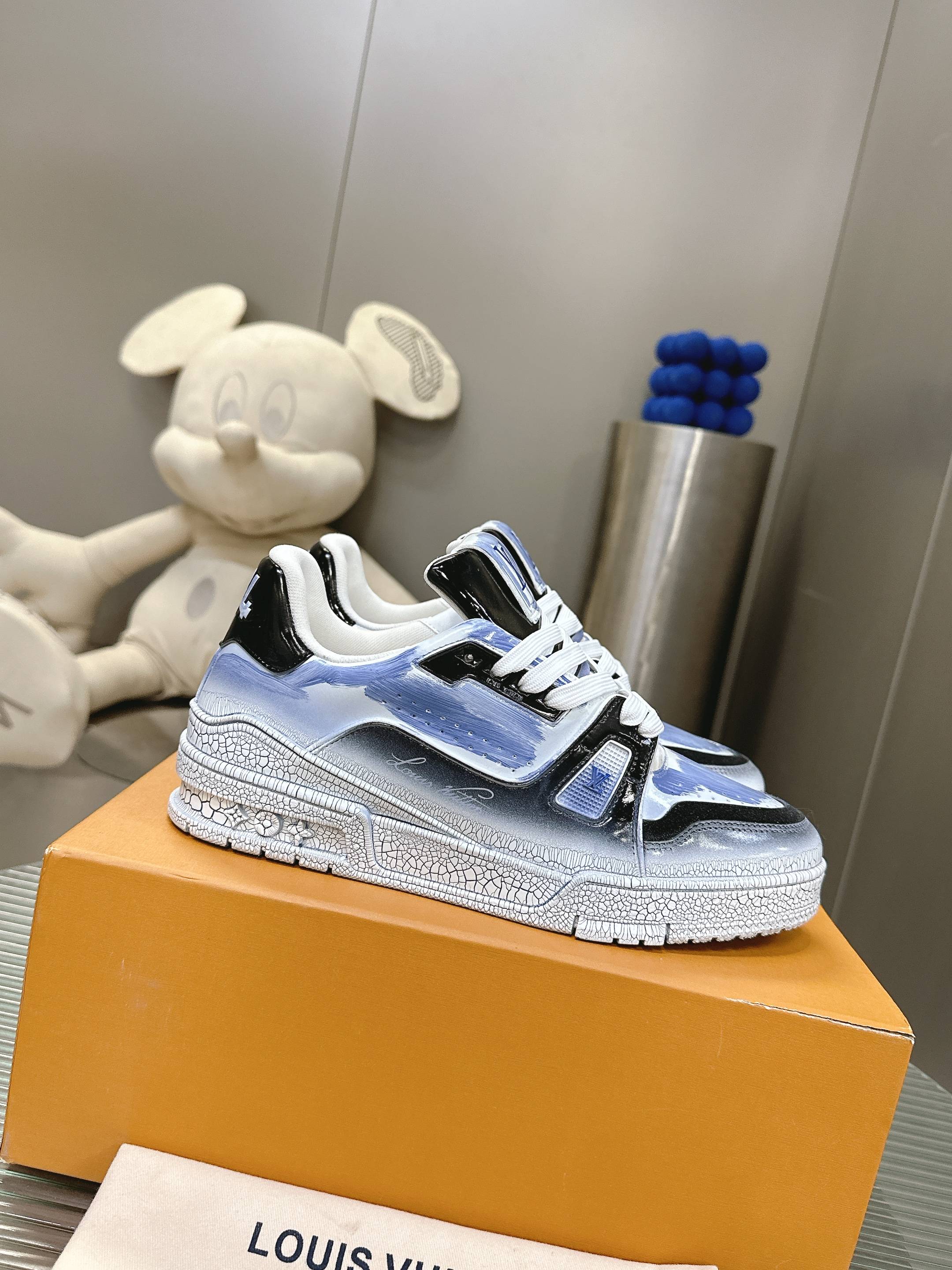 LV 루이비통 스니커즈 신발