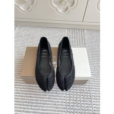 크리스찬 루부탱 X 메종 마르지엘라 콜라보레이션 플랫 슈즈 발레 단화 신발