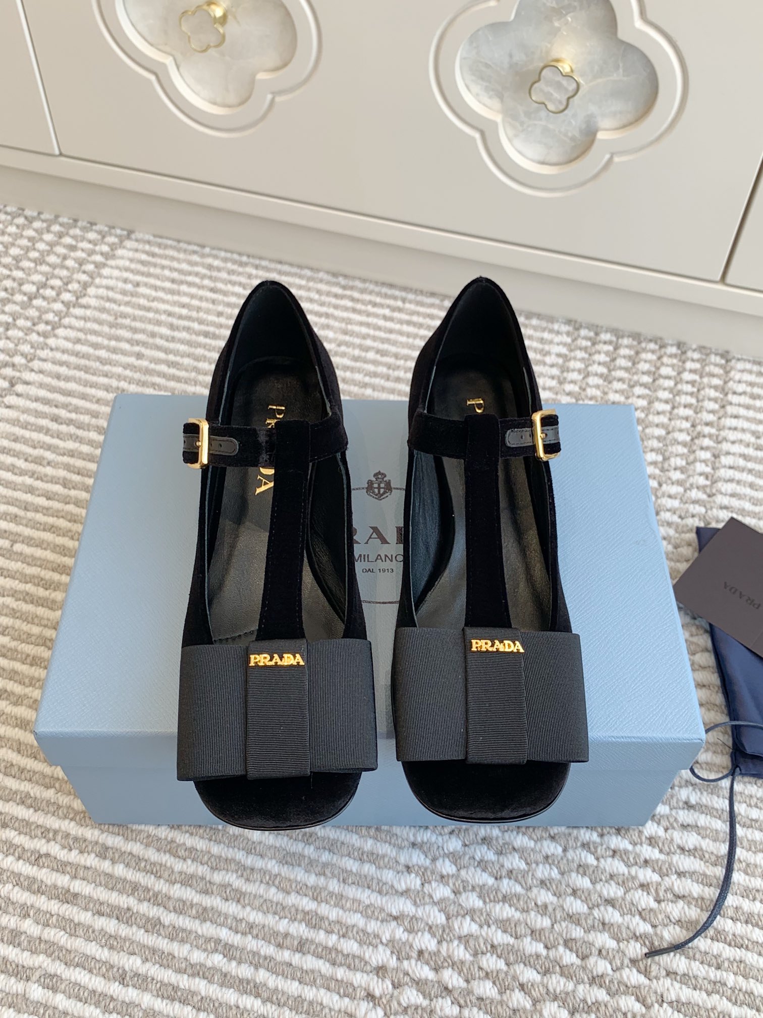 PRADA 프라다 통굽 힐 슈즈 구두 단화 신발