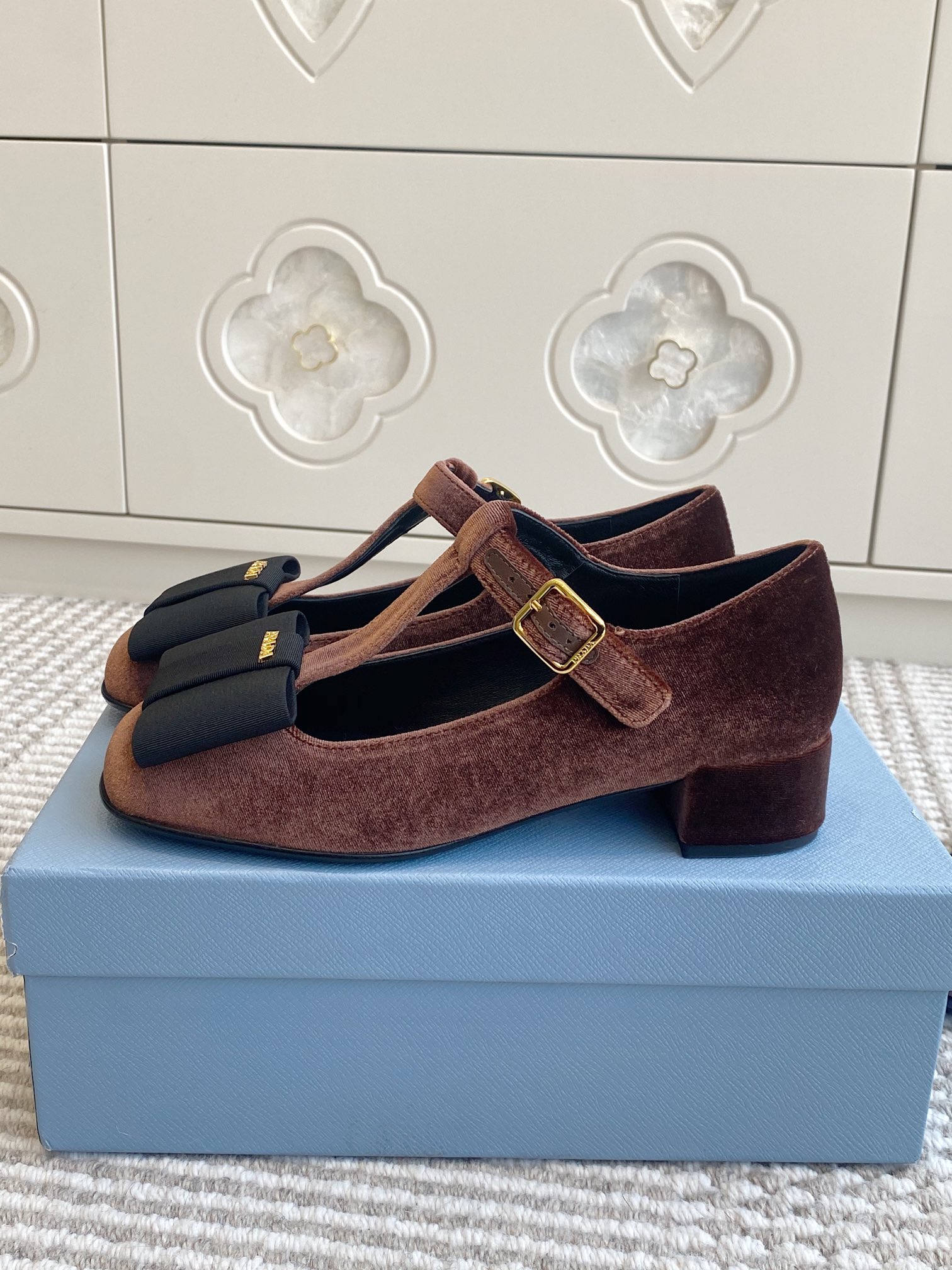 PRADA 프라다 통굽 힐 슈즈 구두 단화 신발