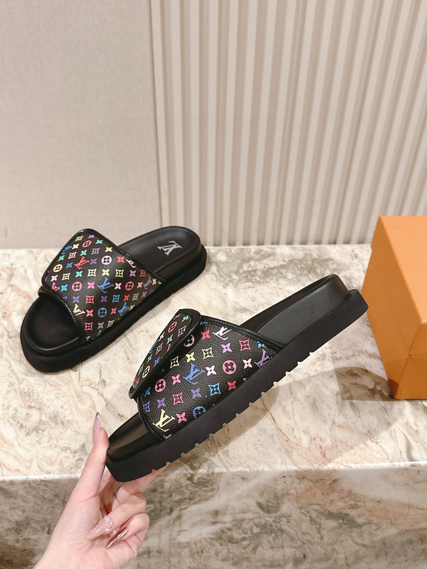 LV 루이비통 샌들 슬리퍼 신발
