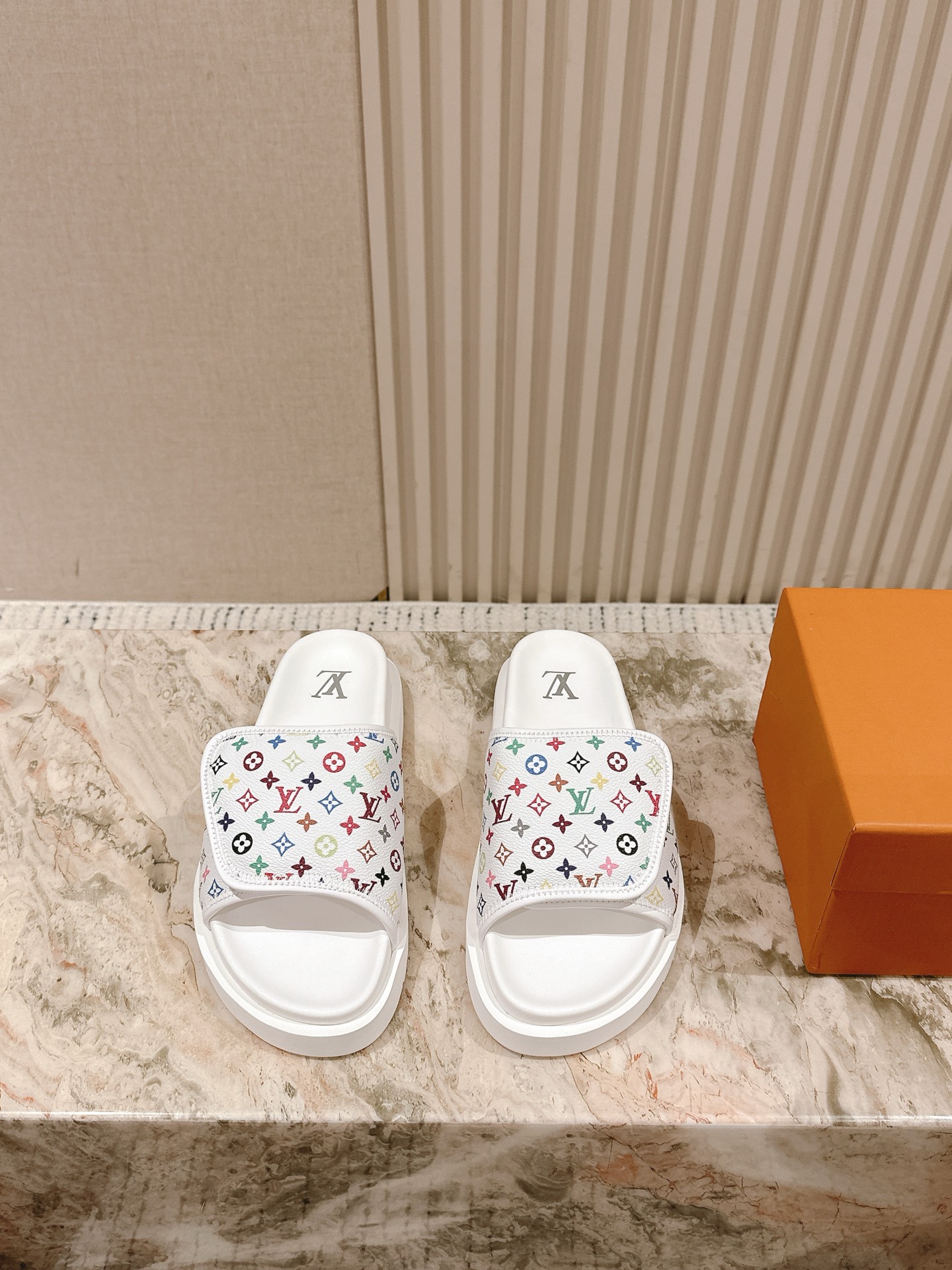 LV 루이비통 샌들 슬리퍼 신발