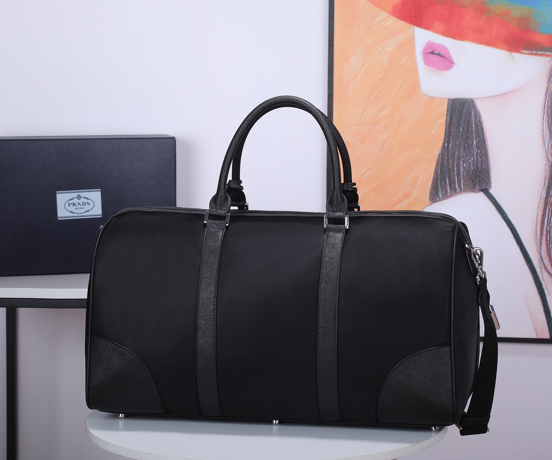 PRADA 프라다 여행가방