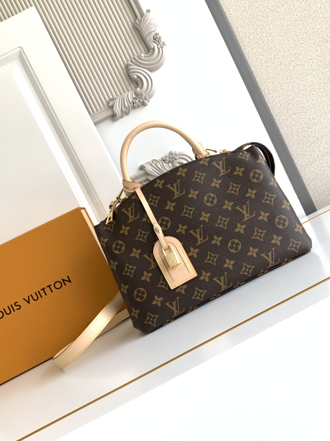 LV 루이비통 토트백 쁘띠뜨 팔레 가방