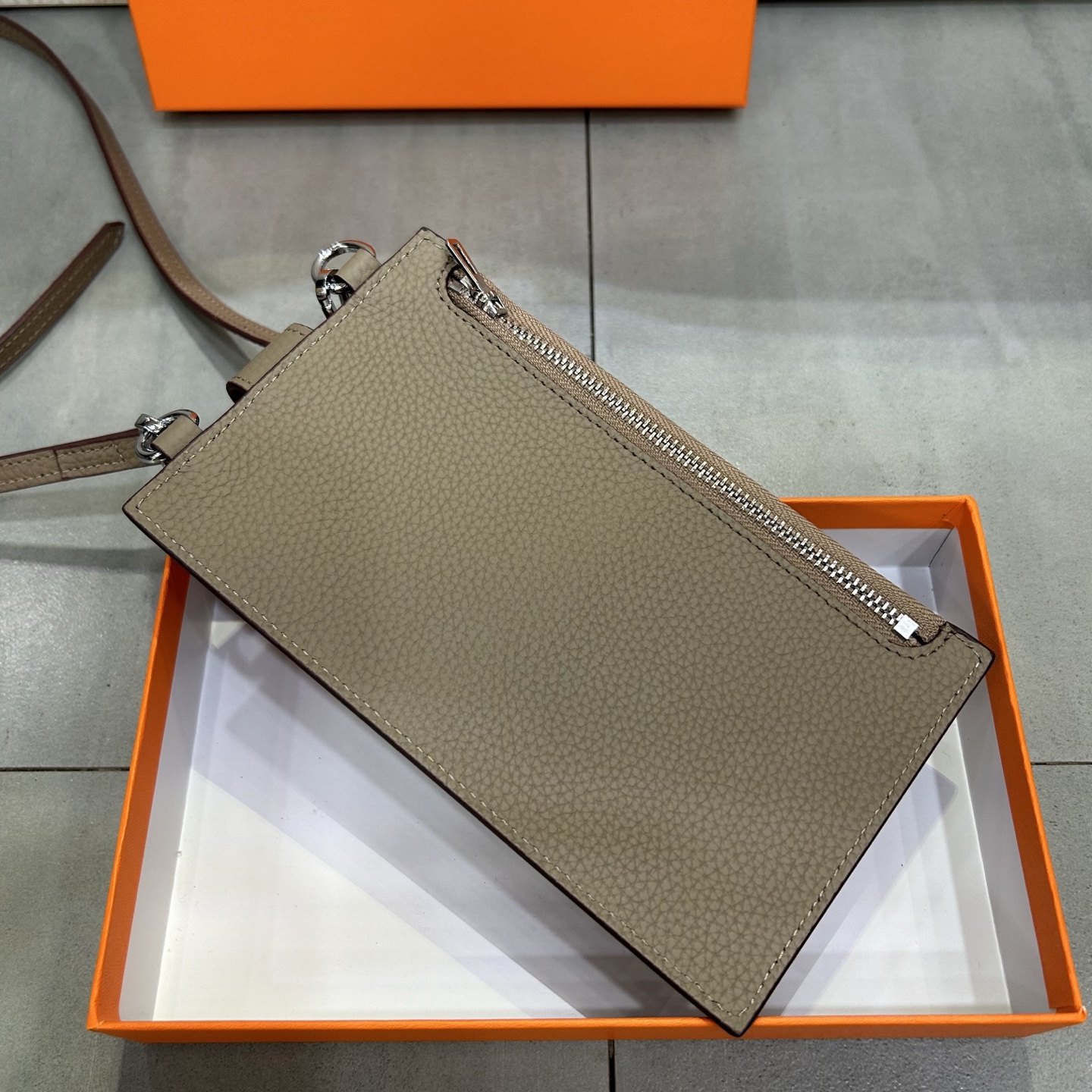 Hermes 에르메스 가죽 케이스 가방