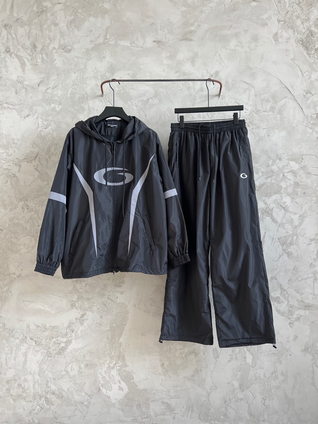 Balenciaga 발렌시아가의 BLCG 바람막이 자켓 의류