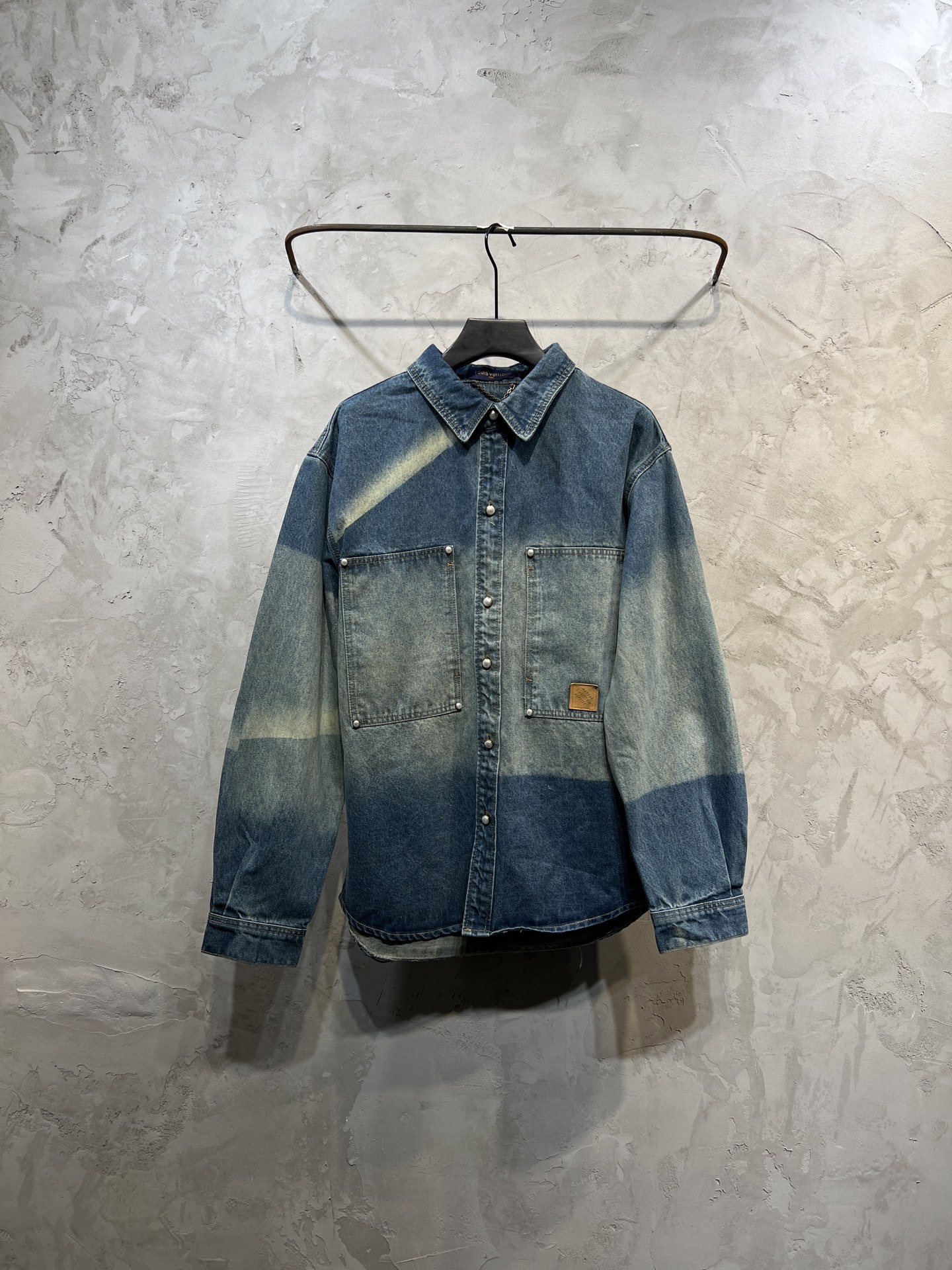 LV 루이비통 와펜 숄카라 싱글 긴팔 셔츠 의류