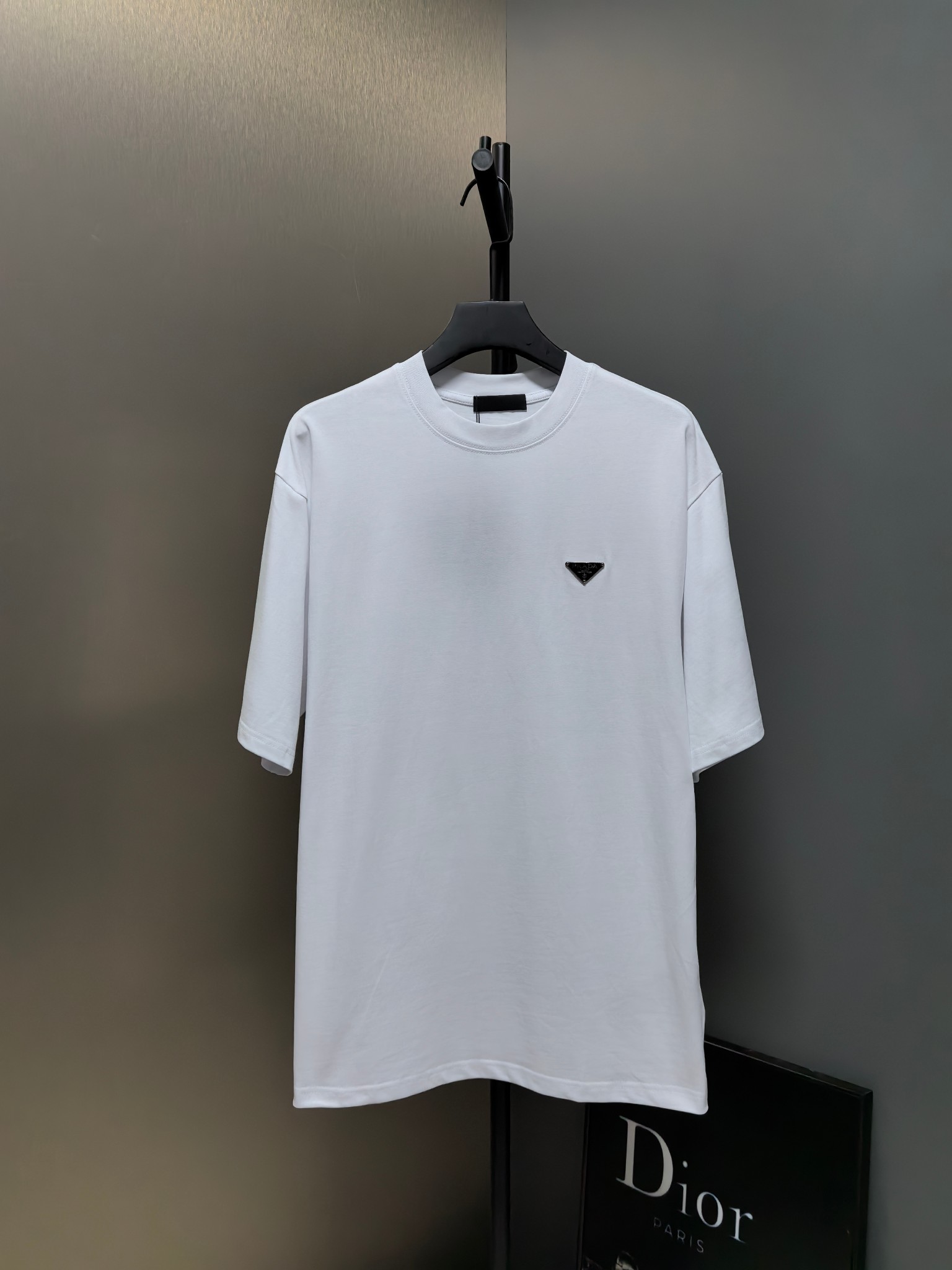 PRADA 프라다 반팔 티셔츠 의류