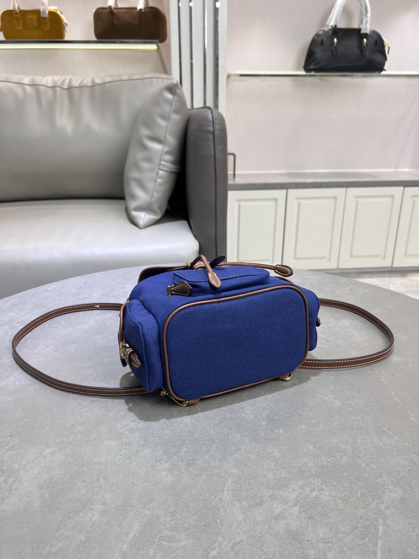 MIUMIU 미우미우 스몰 백팩 가방