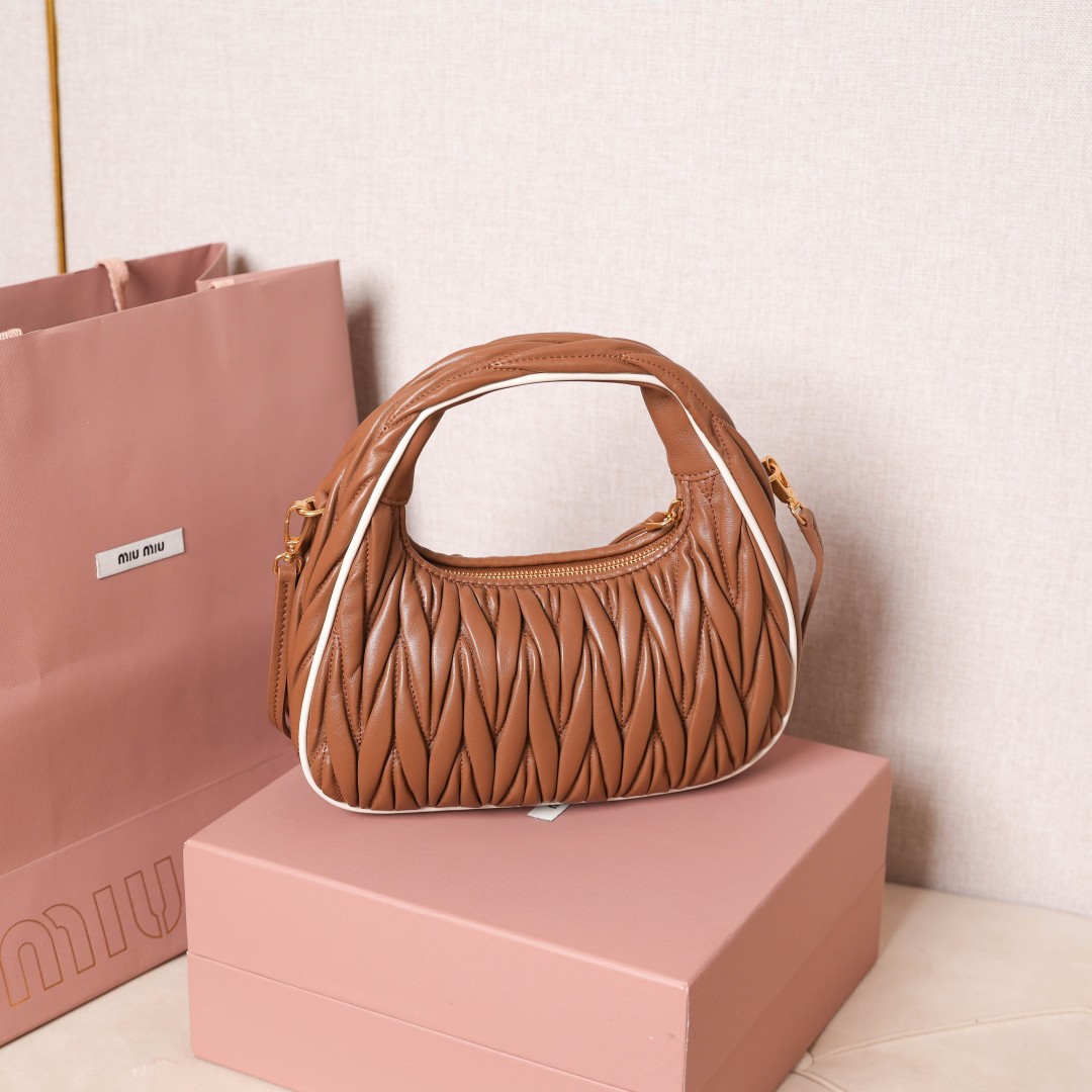 MIUMIU 미우미우 핸드백 토트백 가방