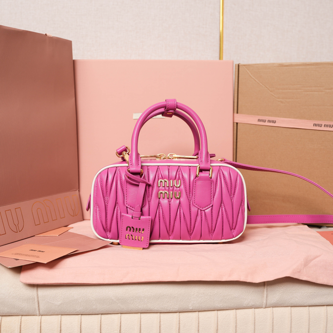 MIUMIU 미우미우 토트백 숄더백 크로스백 가방