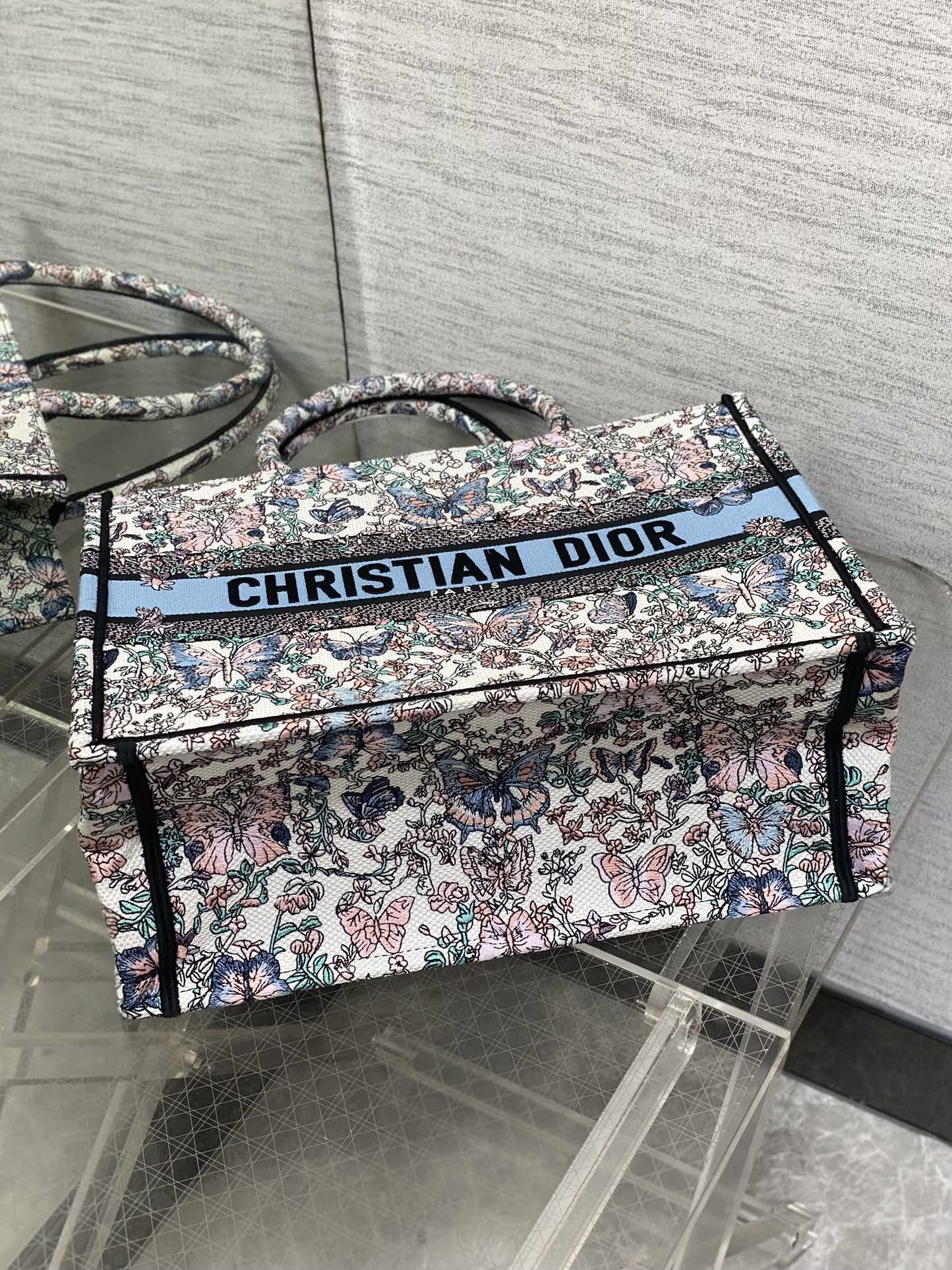 Dior CD booktote 북토트 미디움 토트백 가방