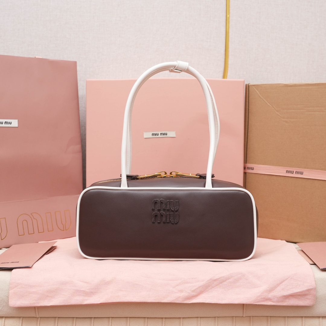 MIUMIU 미우미우 핸드백 가방