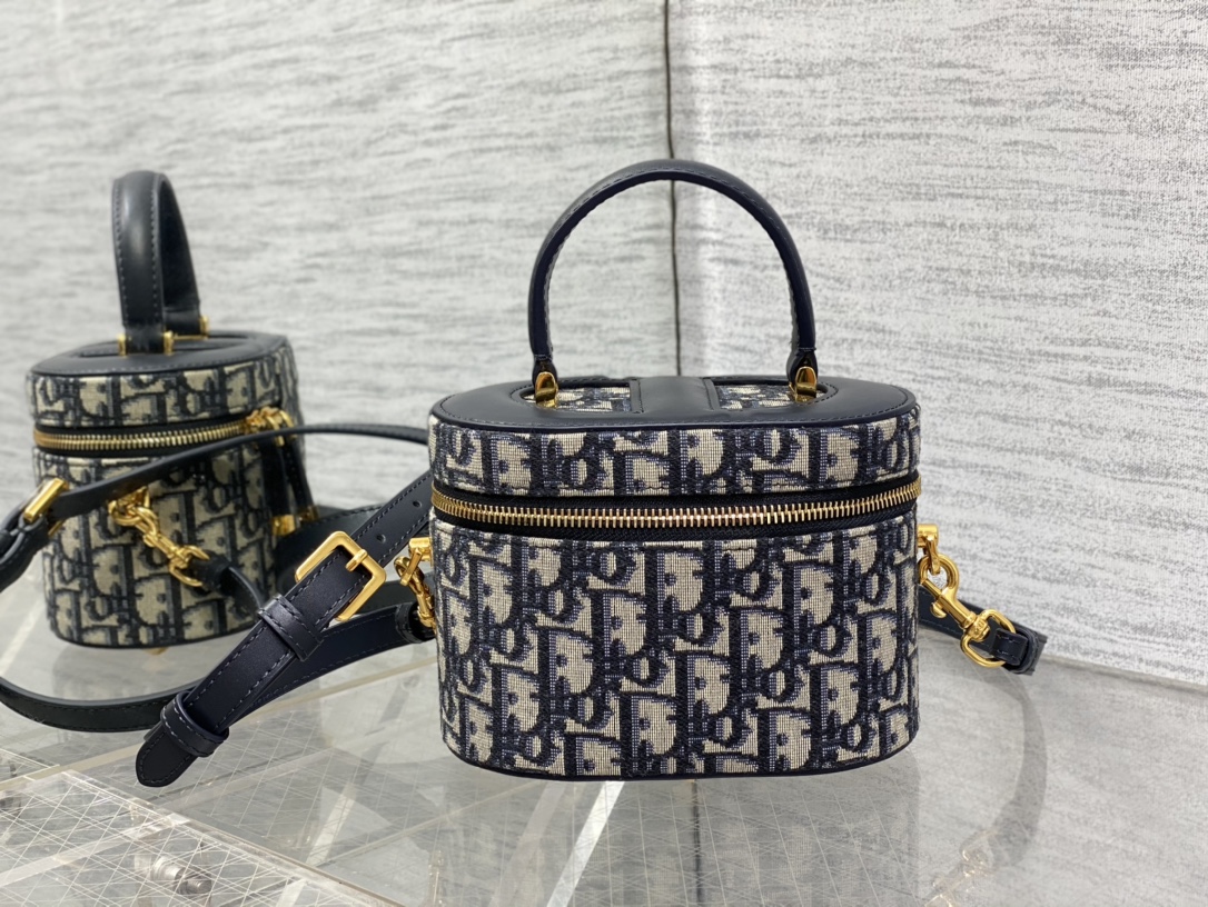 Dior Signature Vanity CD 디올 베니티 케이스 클러치 미니백 가방