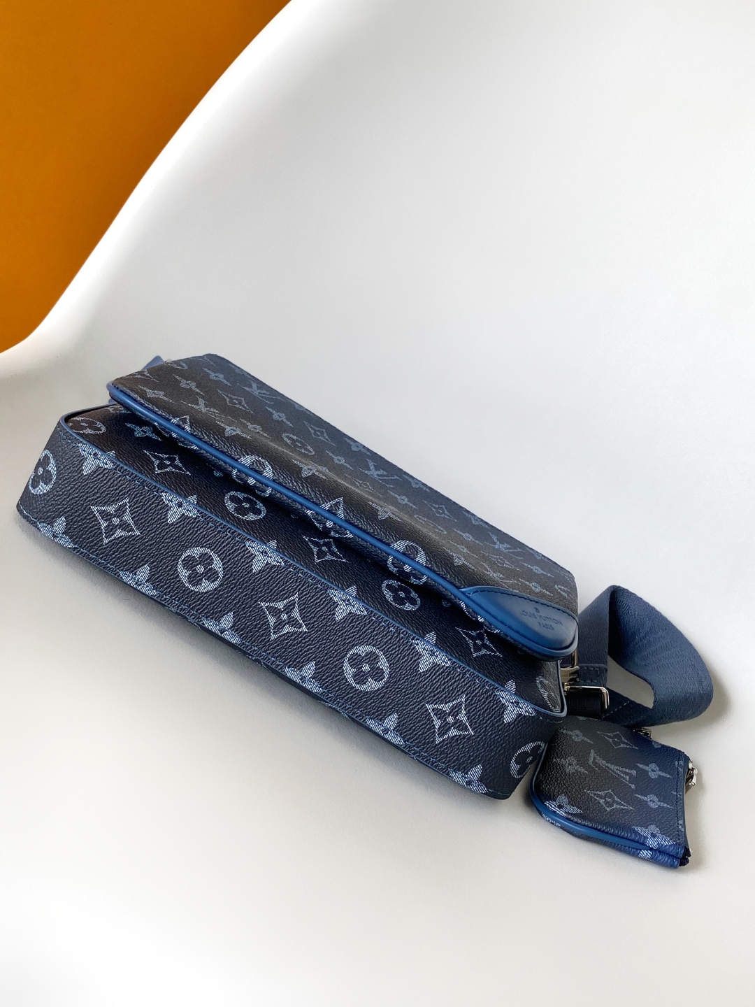 LV 루이비통 크로스백 가방