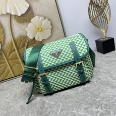 PRADA 프라다 메신저백 크로스백 가방