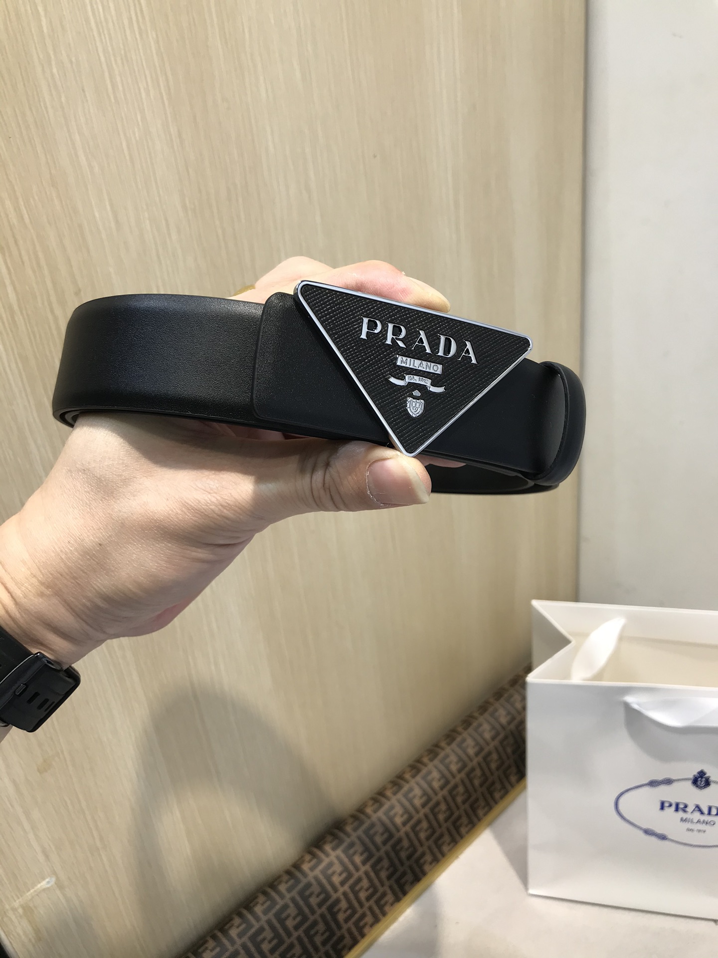 PRADA 프라다 벨트