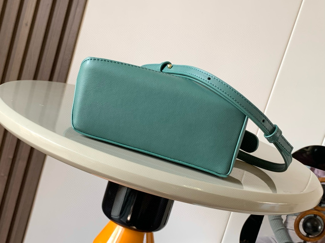 Loewe 로에베 숄더백 미니 18cm 가방