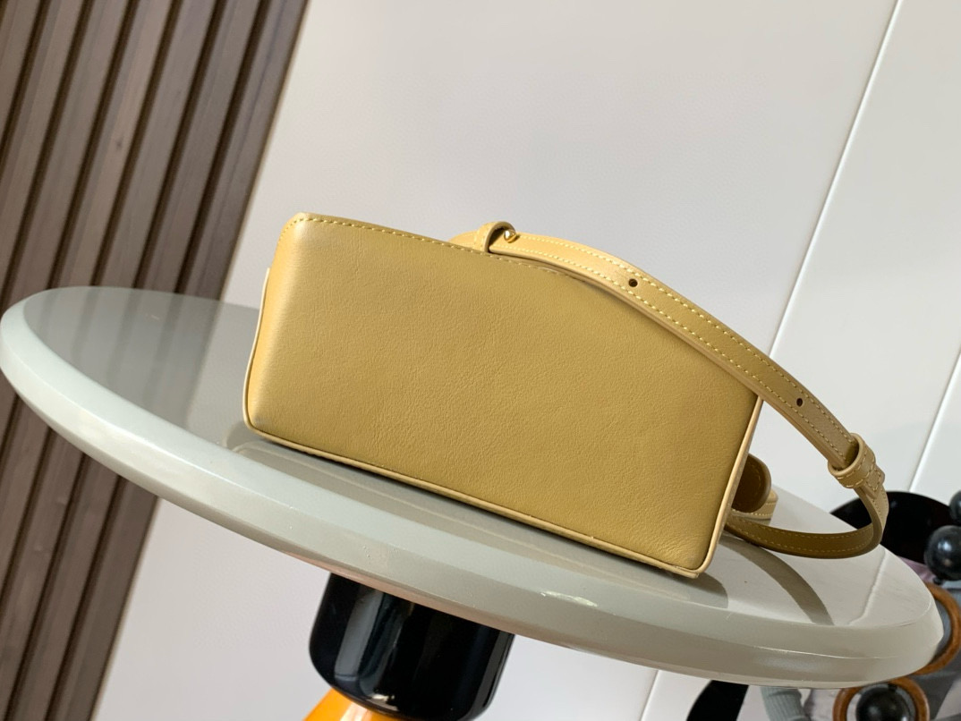 Loewe 로에베 숄더백 미니 18cm 가방