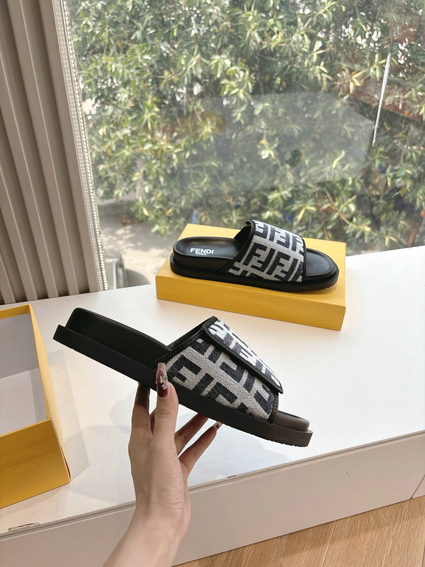 Fendi 펜디 샌들 슬리퍼 신발