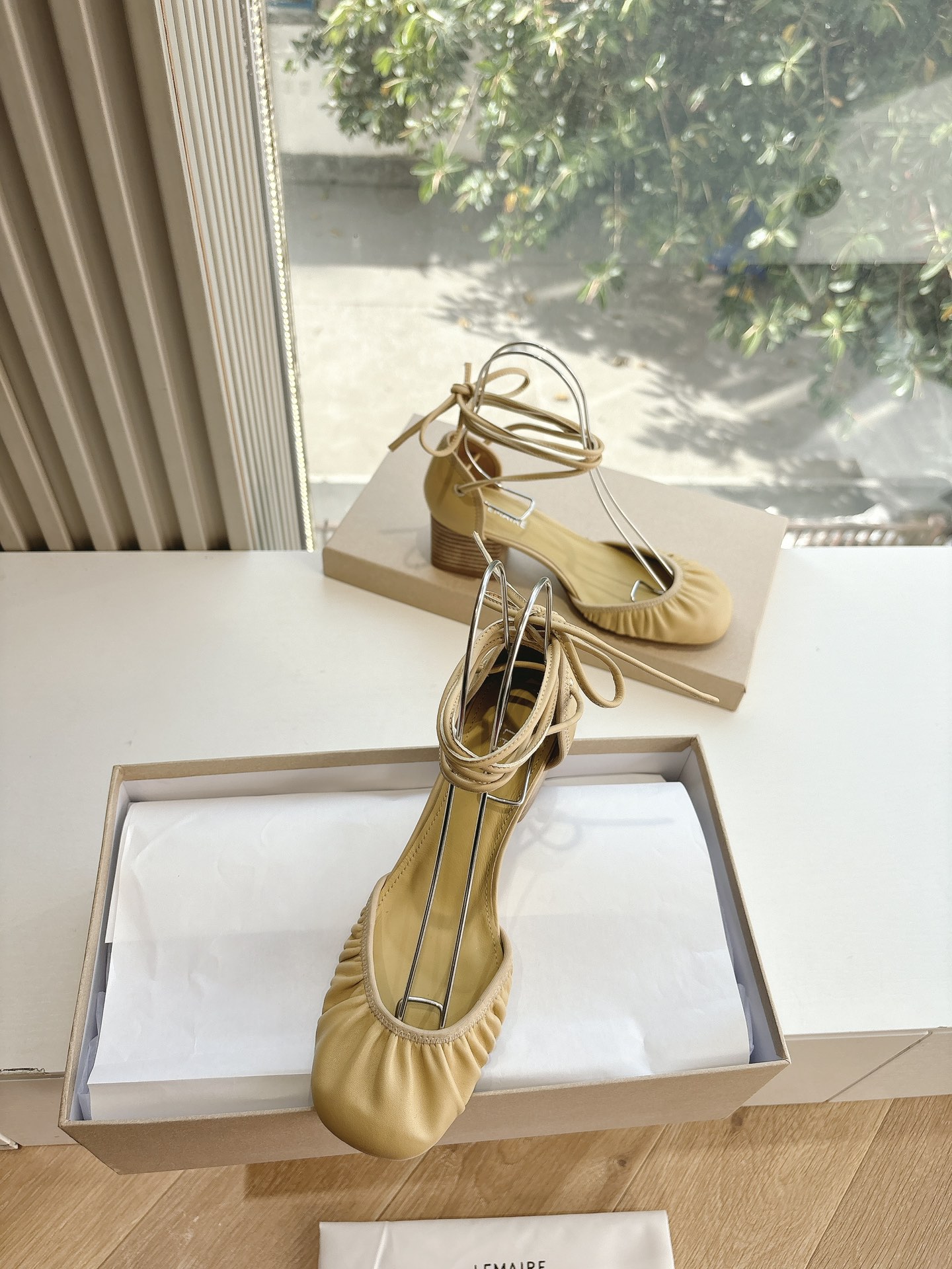 LEMAIRE 르메르 통굽 샌들 신발