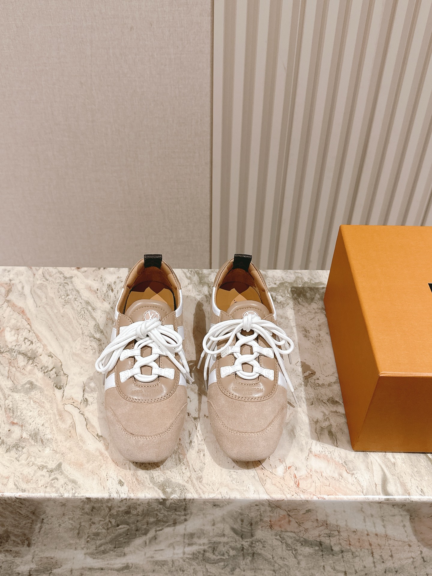 LV 루이비통 스니커즈 신발