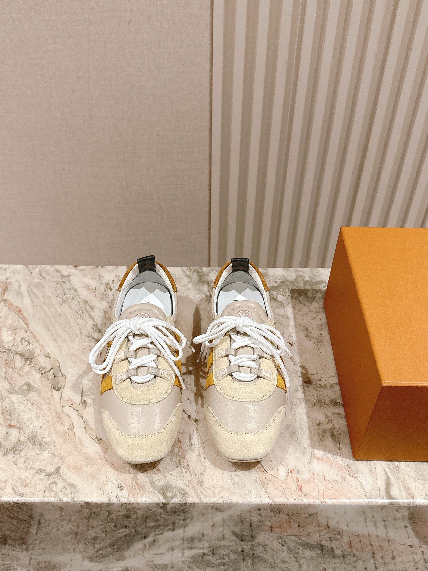 LV 루이비통 스니커즈 신발