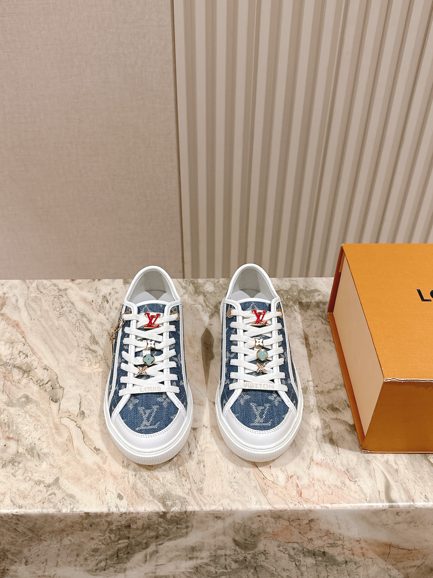 LV 루이비통 스니커즈 운동화 신발