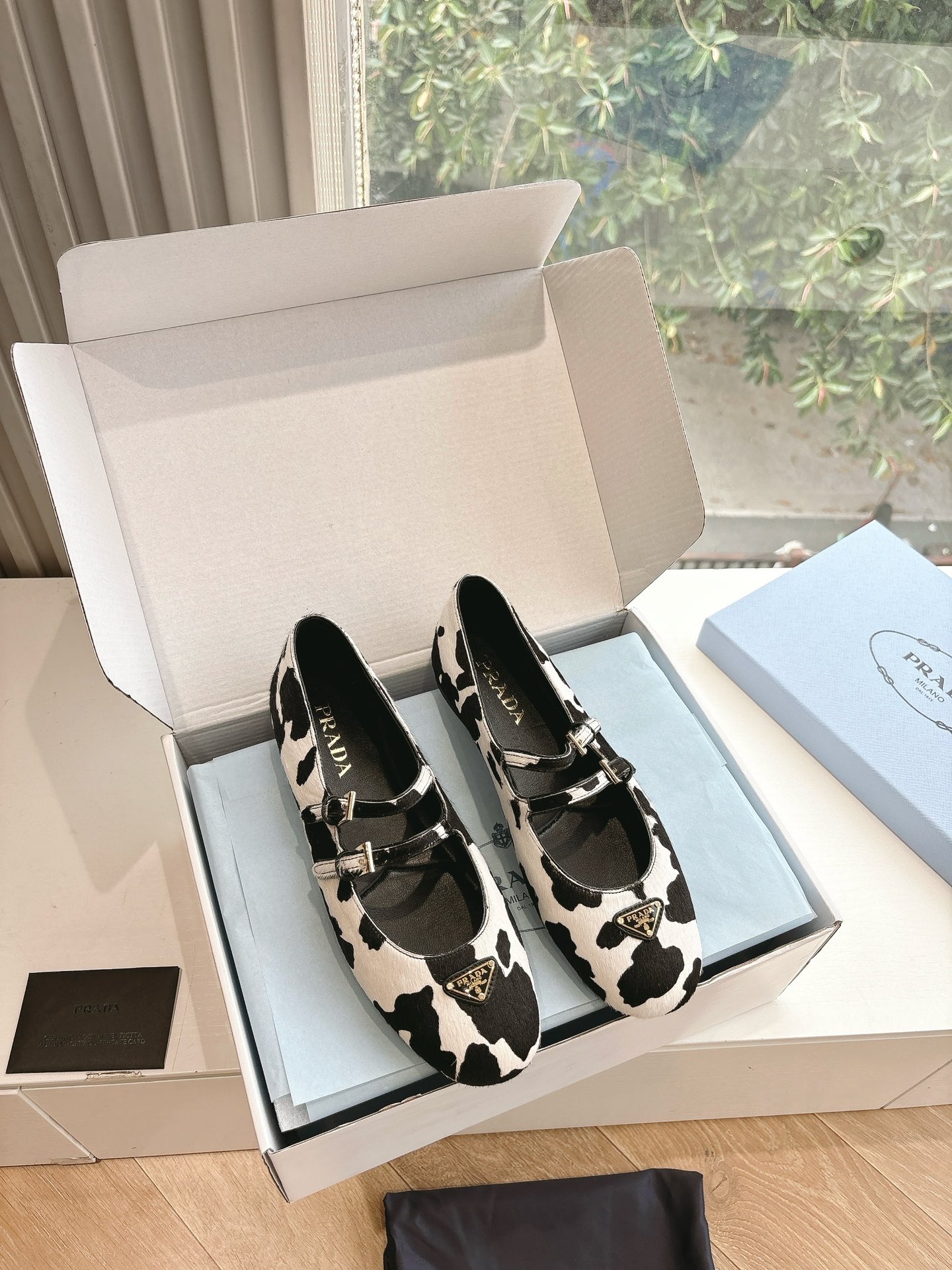 PRADA 프라다 플랫 슈즈 단화 신발
