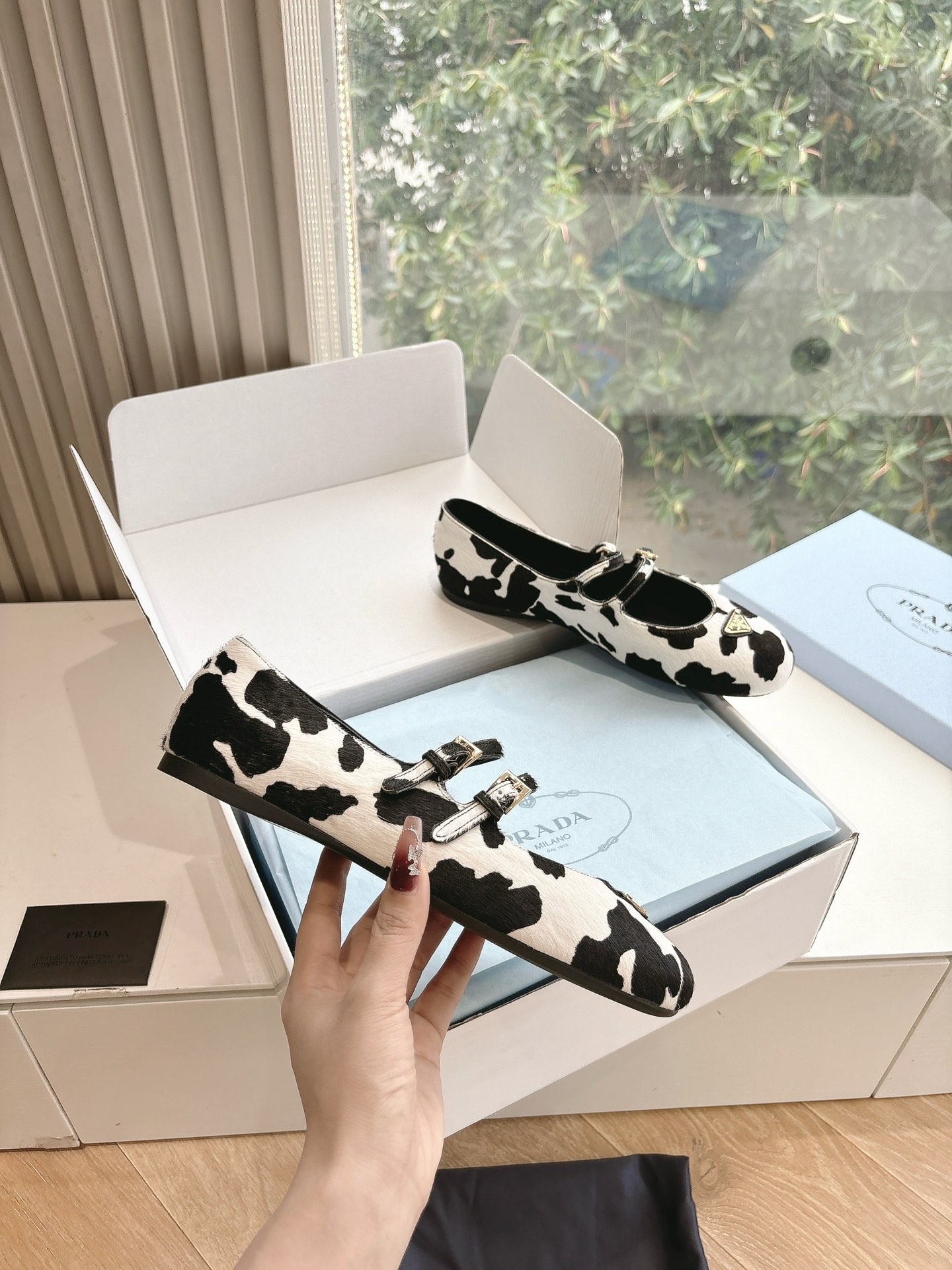 PRADA 프라다 플랫 슈즈 단화 신발