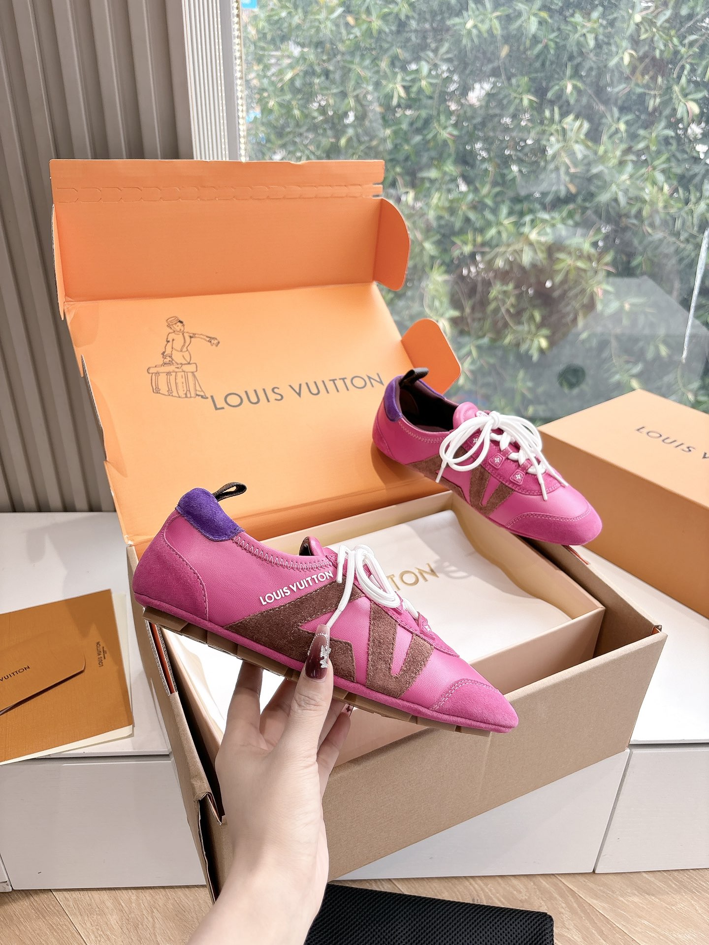 LV 루이비통 스니커즈 운동화 신발