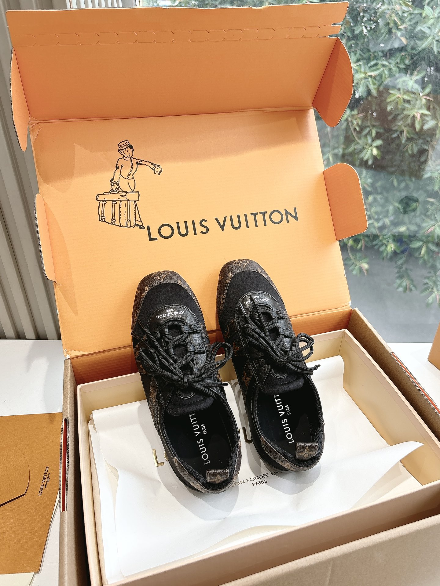 LV 루이비통 스니커즈 운동화 신발