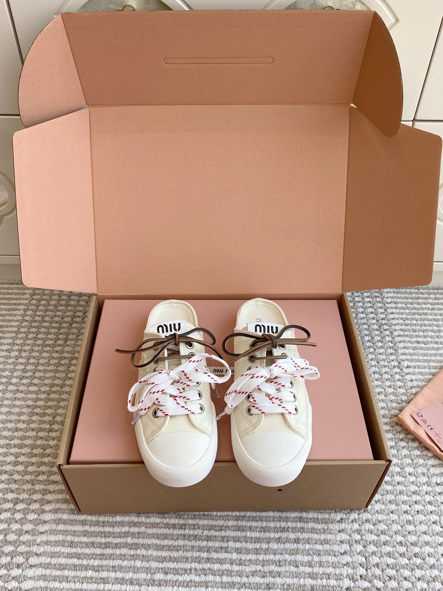 miumiu 미우미우 반슬리퍼 뮬 스니커즈 신발