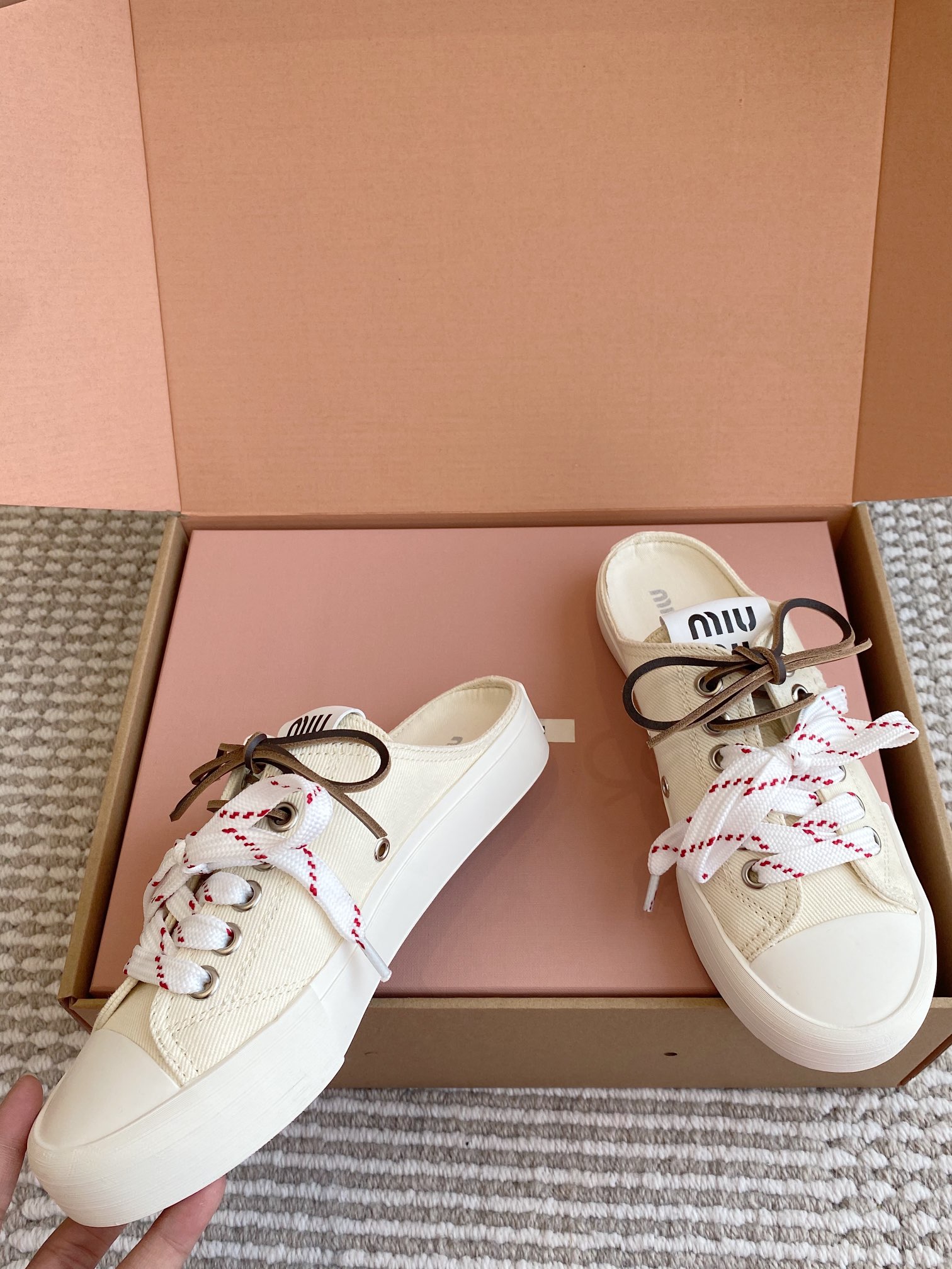 miumiu 미우미우 반슬리퍼 뮬 스니커즈 신발