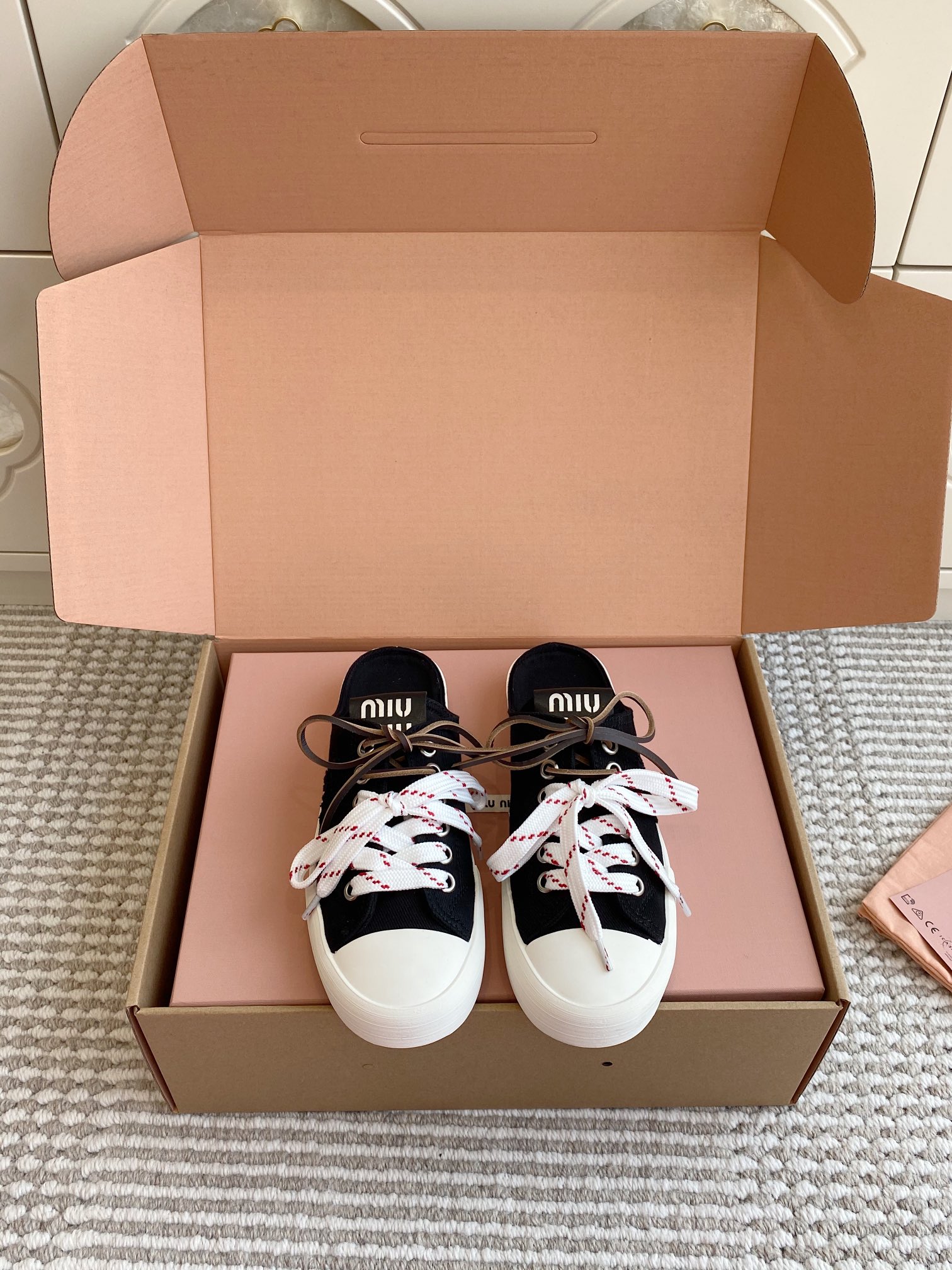 miumiu 미우미우 반슬리퍼 뮬 스니커즈 신발