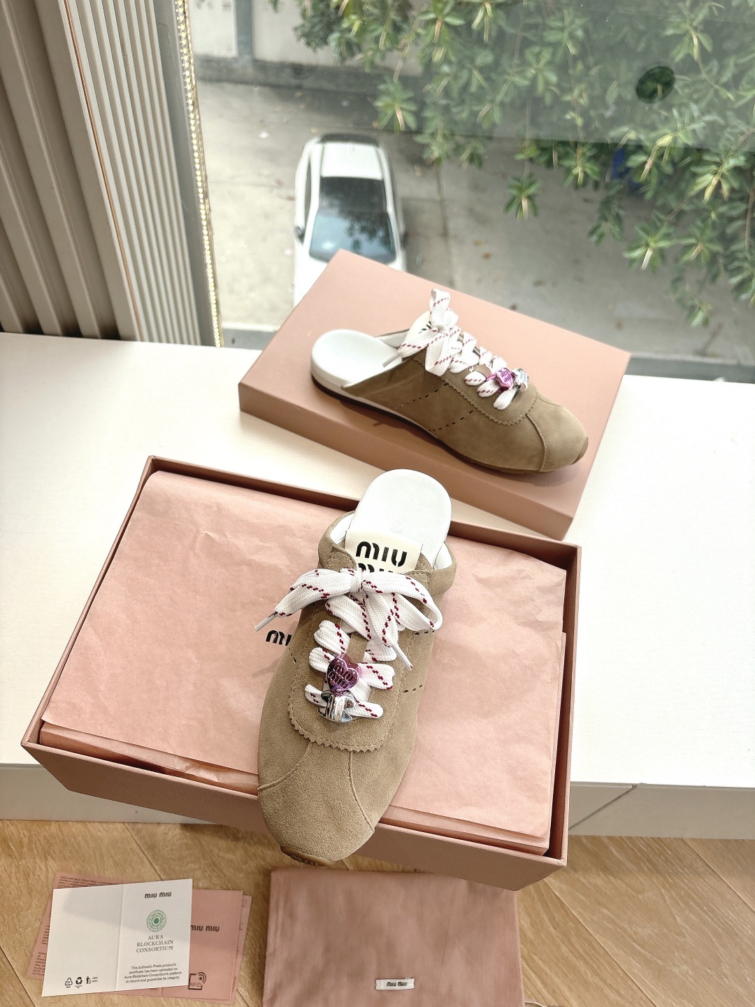 miumiu 미우미우 뮬 스니커즈 반슬리퍼 신발