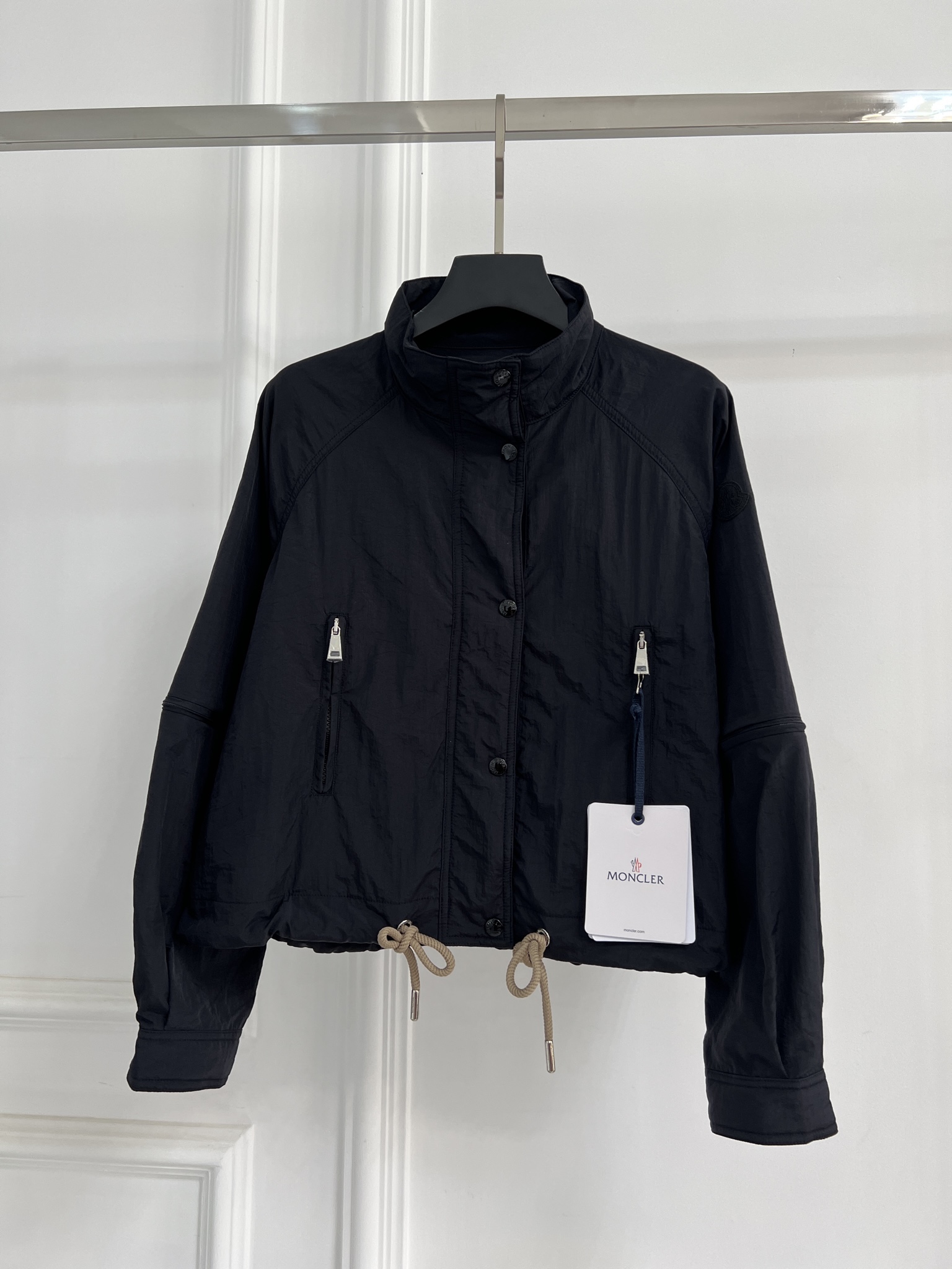 MONCLER 몽클레어 바람막이 점퍼 자켓 의류