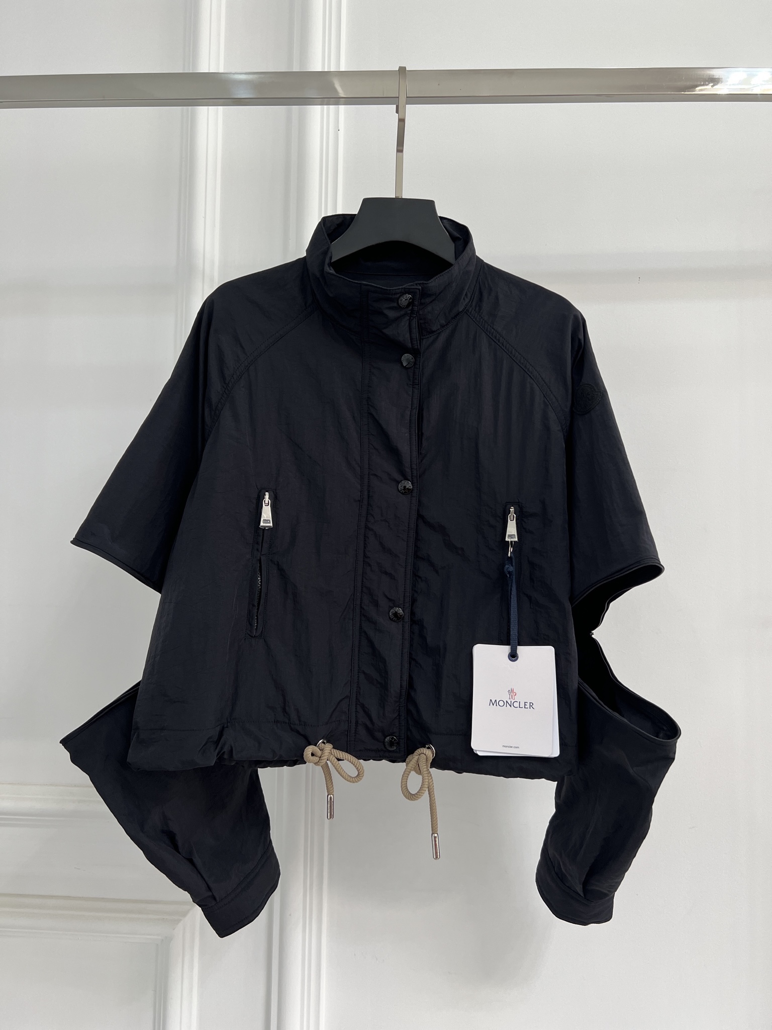 MONCLER 몽클레어 바람막이 점퍼 자켓 의류