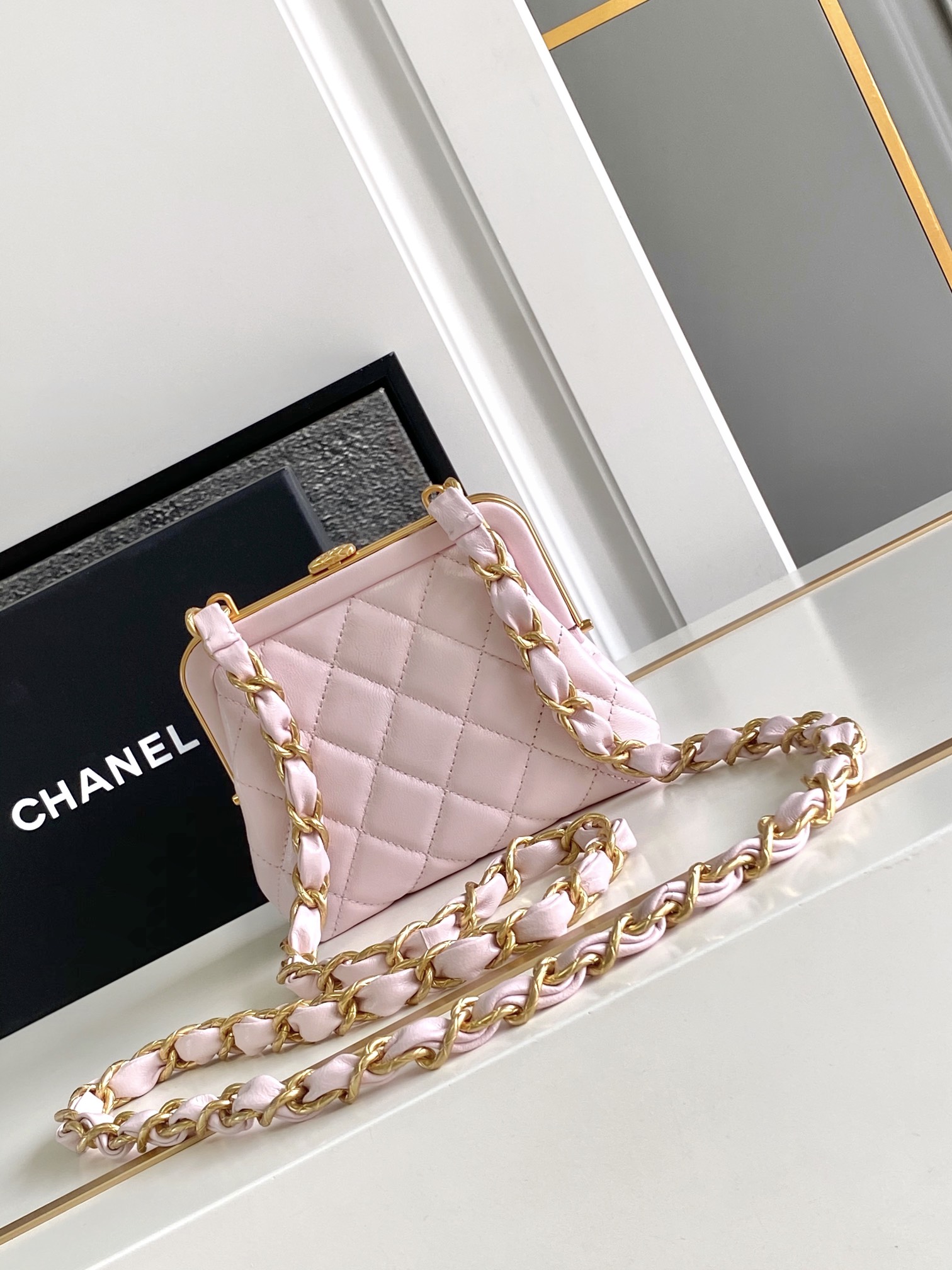 CHANEL 샤넬 24A 미니 리본백 숄더백 가방