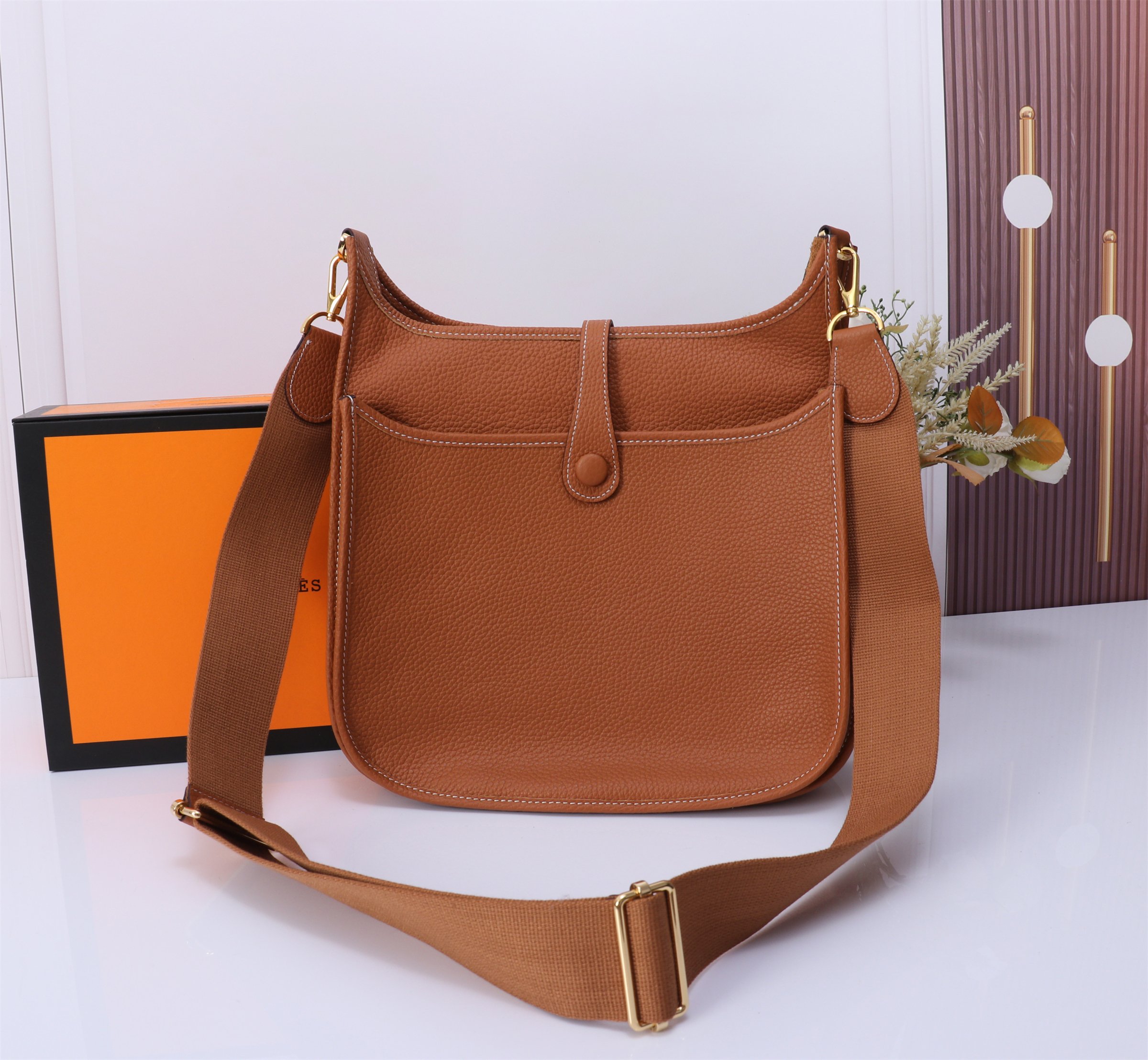 HERMES 에르메스 크로스백 골드 가방