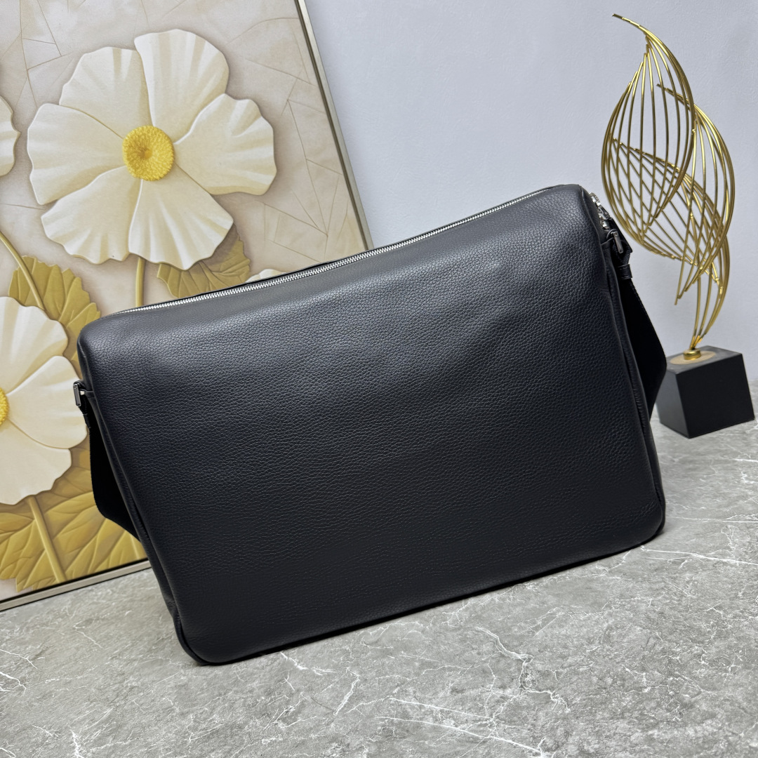 PRADA 프라다 메신저백 크로스백 가방 라지