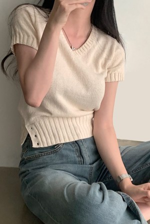 2025 여름 여성 플레인 버튼 반팔 니트