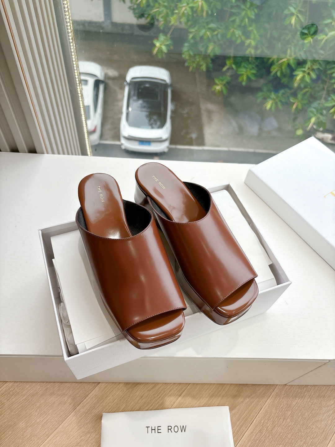 The Row 더 로우 미니멀 슬링백 통굽 샌들 슬리퍼 신발