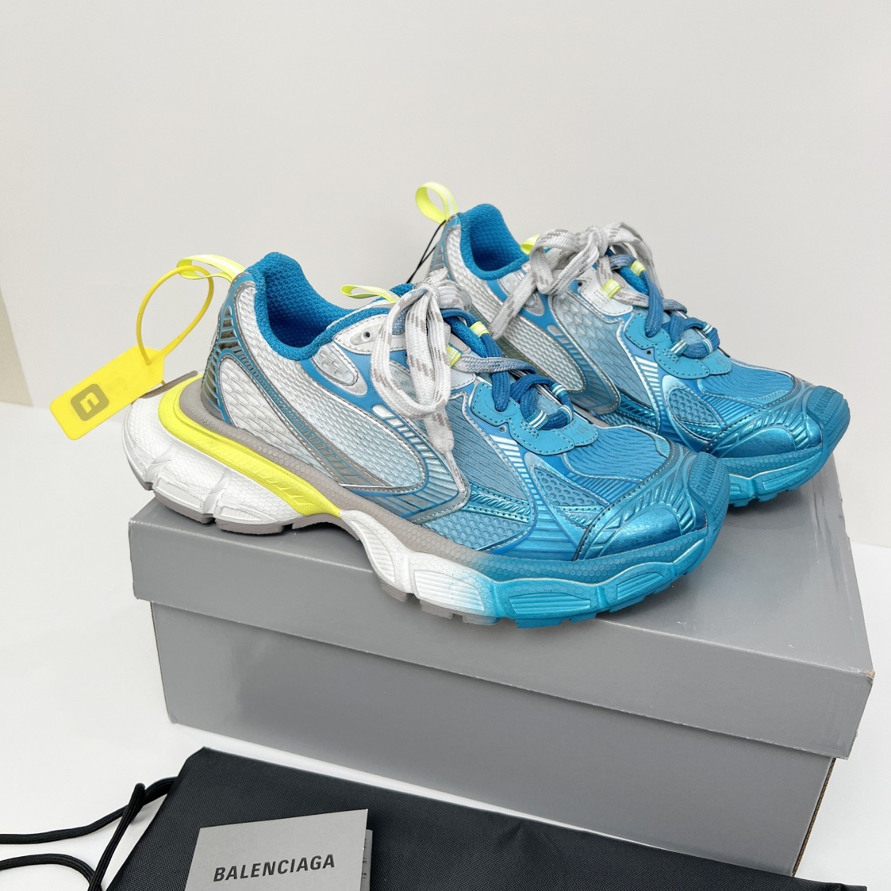 BALENCIAGA 발렌시아가 스니커즈 신발