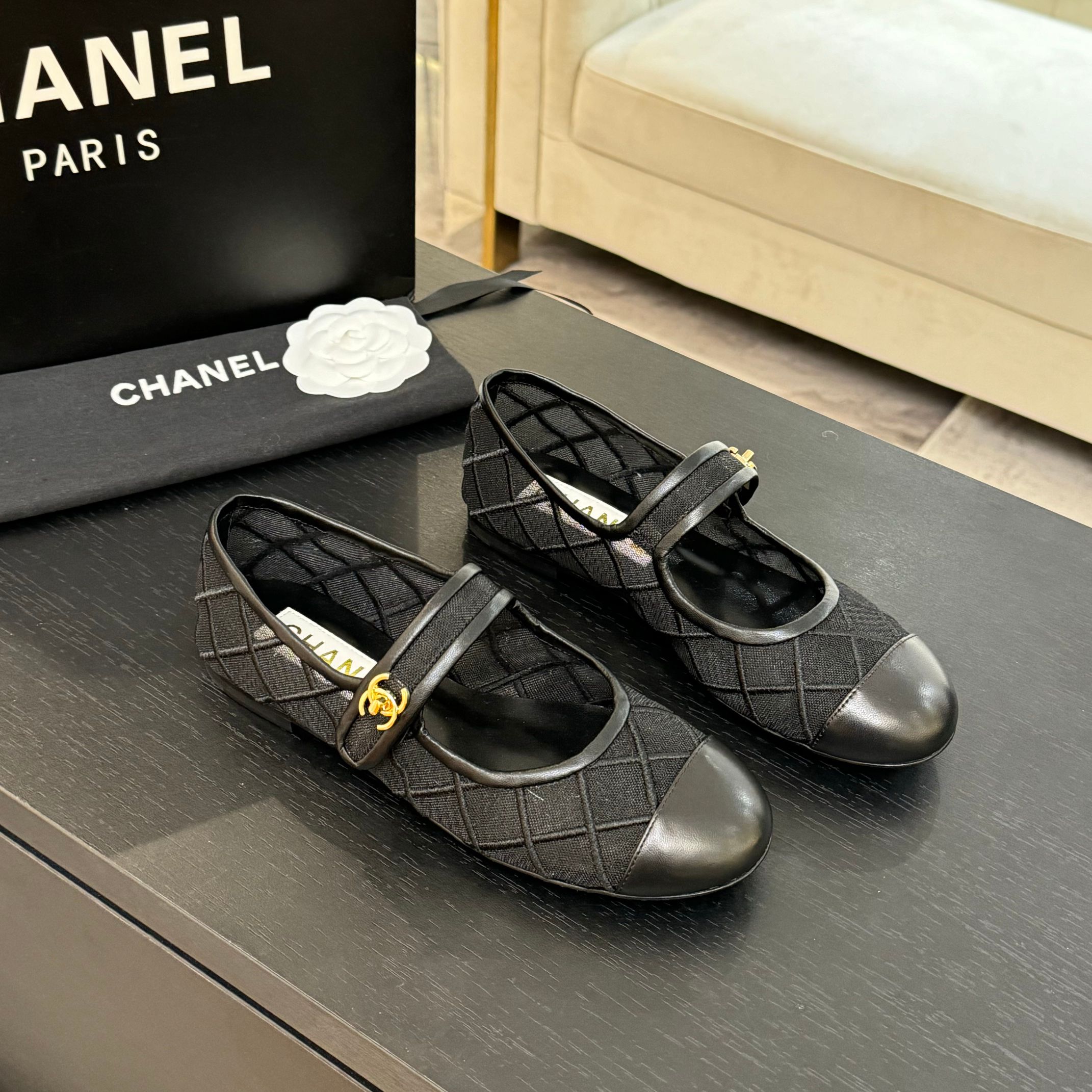 CHANEL 샤넬 플랫 슈즈 단화 신발