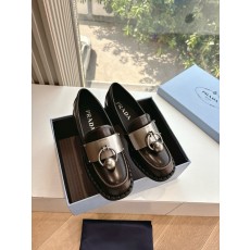 PRADA 프라다 로퍼 플랫 슈즈 구두 신발