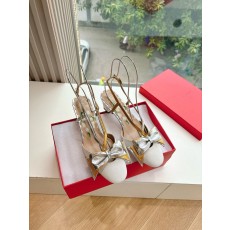 Valentino 발렌티노 토 캡 샌들 구두 신발