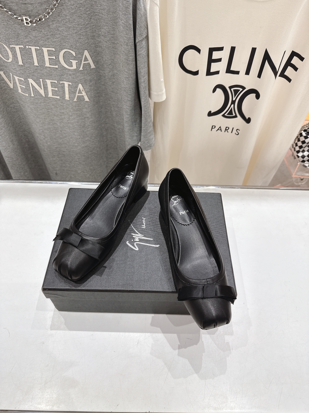 쥬세페 자노티 X 루부탱 통굽 미들 힐 구두 신발