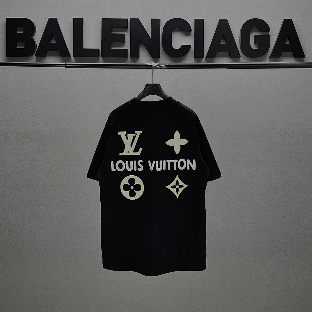 LV 루이비통 반팔 티셔츠 의류