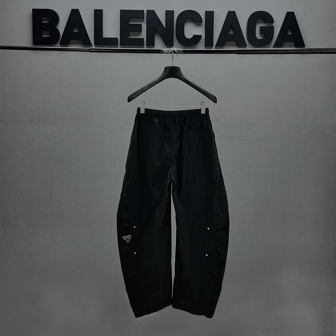 PRADA 프라다 와이드 팬츠 바지 의류